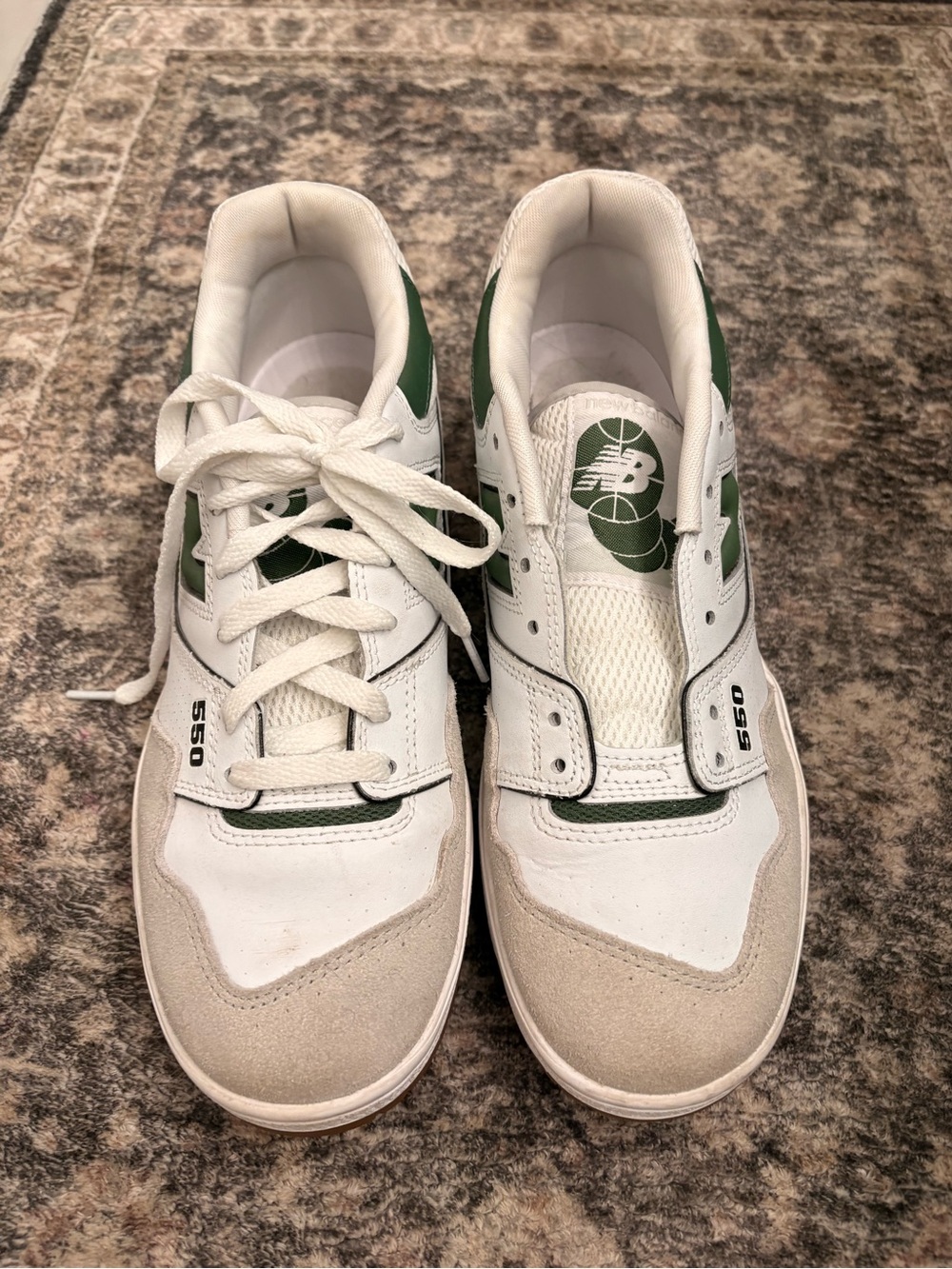 New Balance 550 White and Green Men's Sneakers - Picture 2 of 3